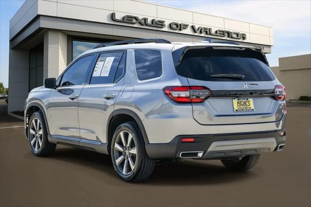 2023 Honda Pilot 2WD Touring