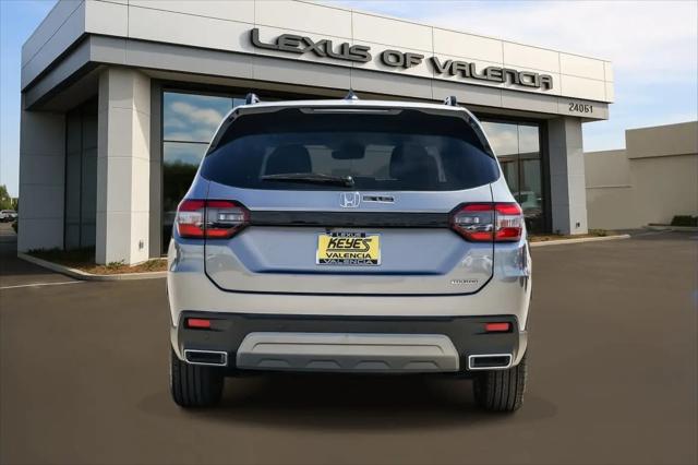2023 Honda Pilot 2WD Touring