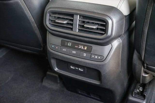 2023 Honda Pilot 2WD Touring