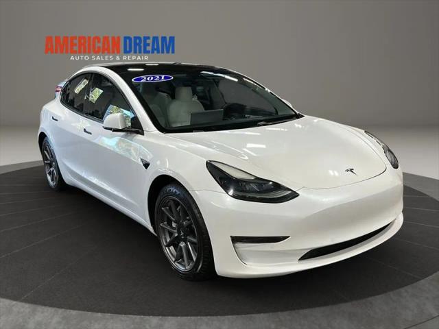 2021 Tesla Model 3 Standard Range Plus Rear-Wheel Drive