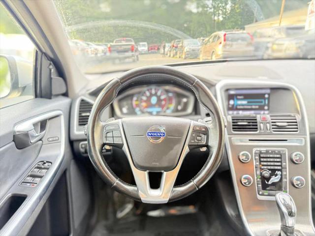2015 Volvo XC60 T6 Platinum