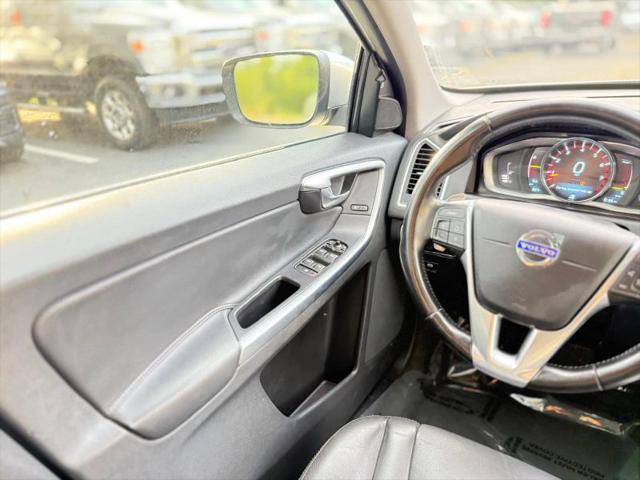2015 Volvo XC60 T6 Platinum