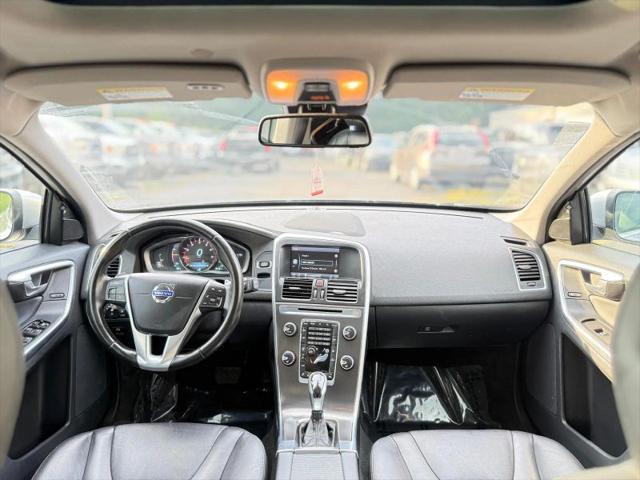 2015 Volvo XC60 T6 Platinum