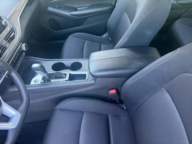 2025 Nissan Altima SV FWD