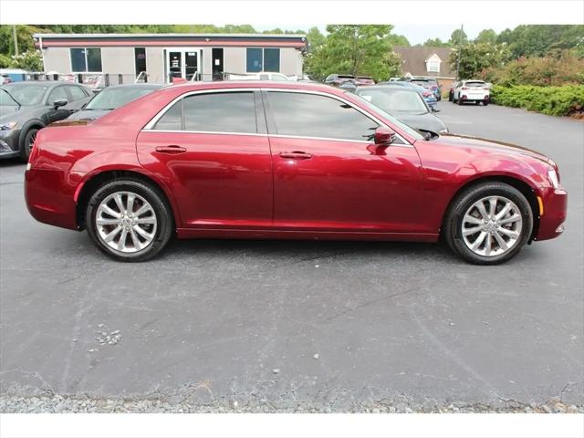 2019 Chrysler 300 Touring L AWD