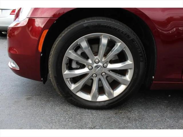 2019 Chrysler 300 Touring L AWD