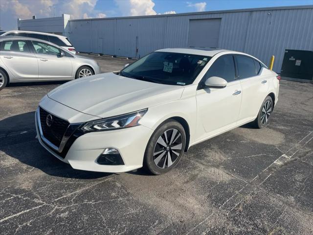 2019 Nissan Altima 2.5 SV for sale in Warsaw, IN