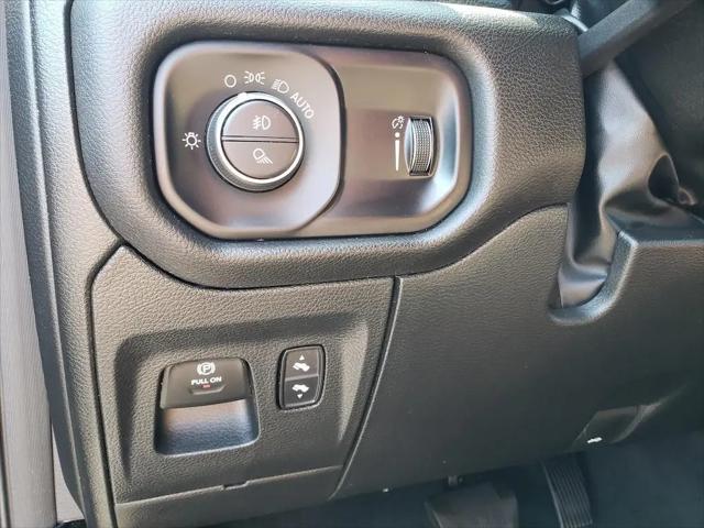 2024 Ram 1500 Big Horn Crew Cab 4x4 57 Box
