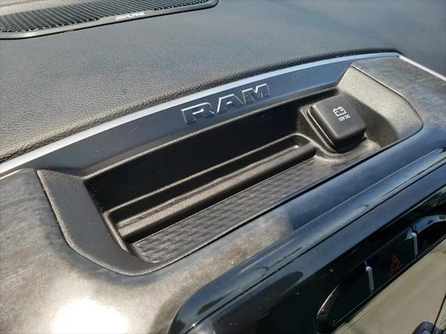 2024 Ram 1500 Big Horn Crew Cab 4x4 57 Box
