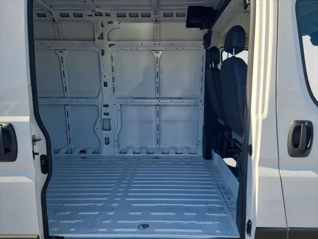 2026 Ram ProMaster 2500 Cargo Van SLT High Roof 159 WB