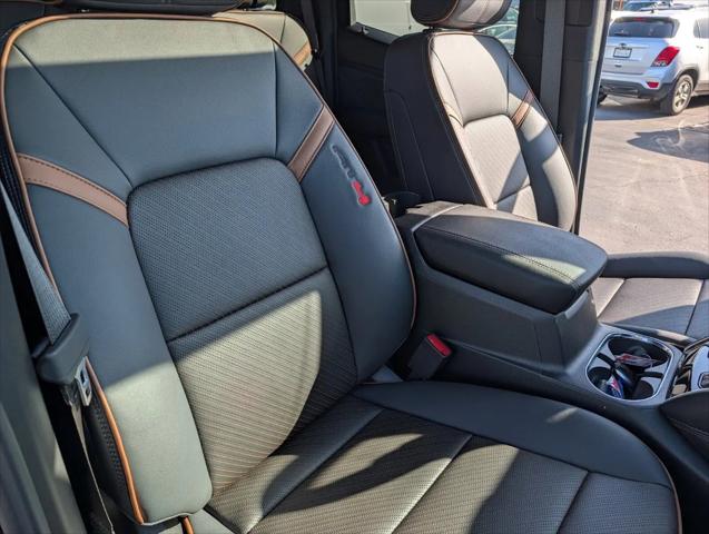 2026 GMC Canyon AT4, 4WD