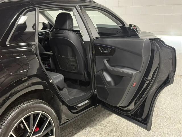 2023 Audi Q8 Premium Plus 55 TFSI quattro Tiptronic