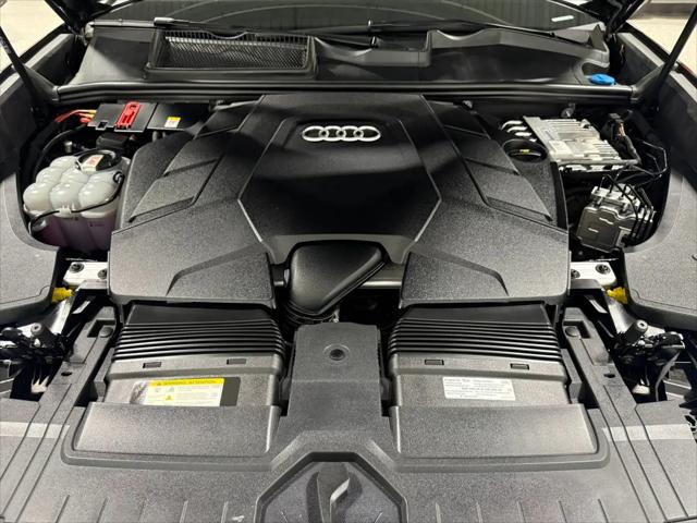 2023 Audi Q8 Premium Plus 55 TFSI quattro Tiptronic