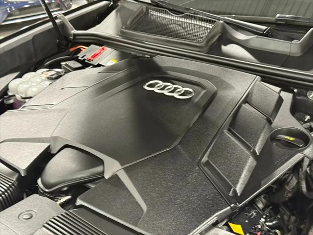 2023 Audi Q8 Premium Plus 55 TFSI quattro Tiptronic