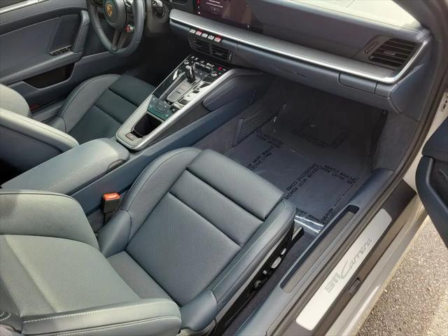 2025 Porsche 911 Carrera T