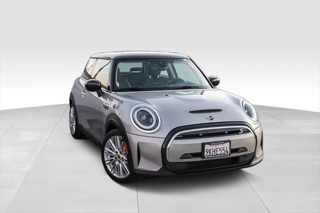 2024 MINI SE Hardtop Cooper
