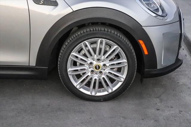 2024 MINI SE Hardtop Cooper