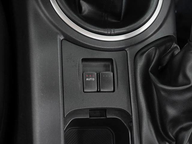2011 Mazda MX-5 Sport