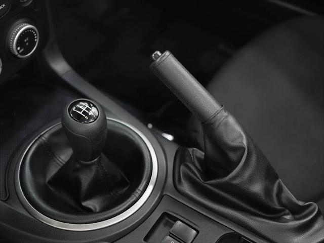 2011 Mazda MX-5 Sport