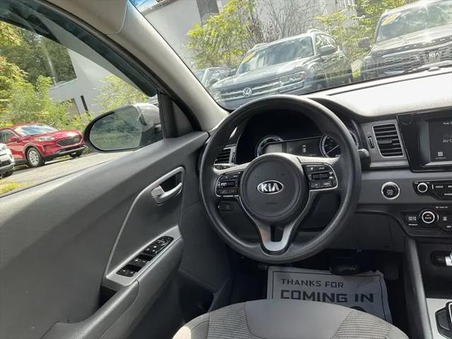2017 Kia Niro LX