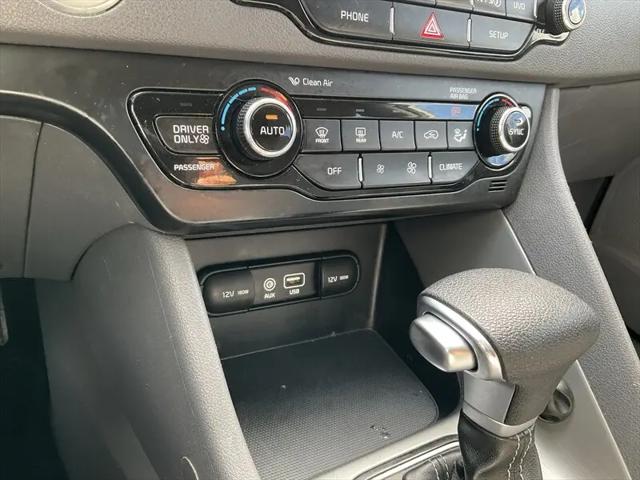 2017 Kia Niro LX