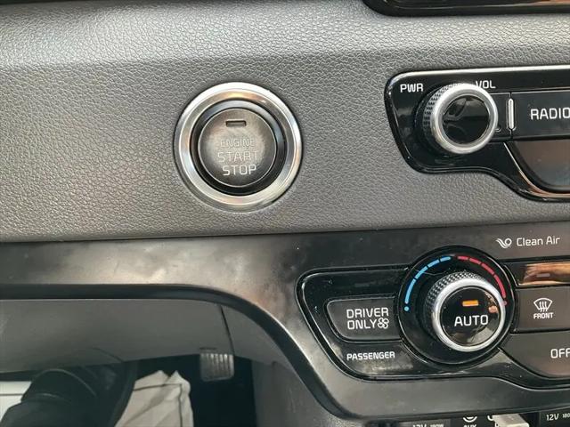 2017 Kia Niro LX