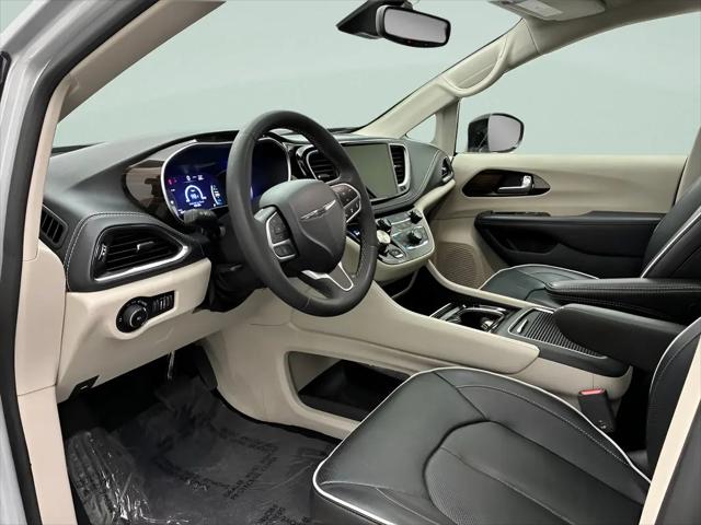2023 Chrysler Pacifica Hybrid Limited