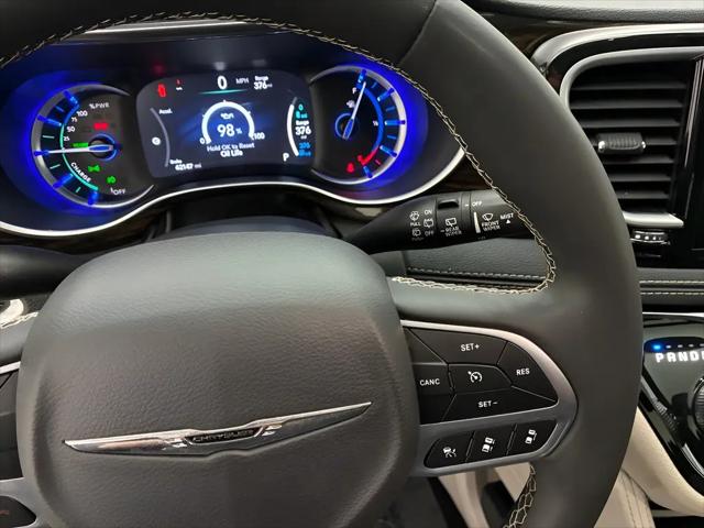 2023 Chrysler Pacifica Hybrid Limited