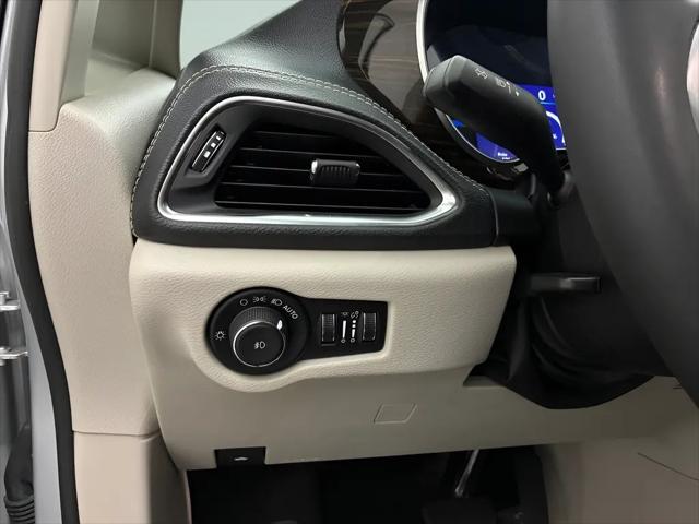 2023 Chrysler Pacifica Hybrid Limited