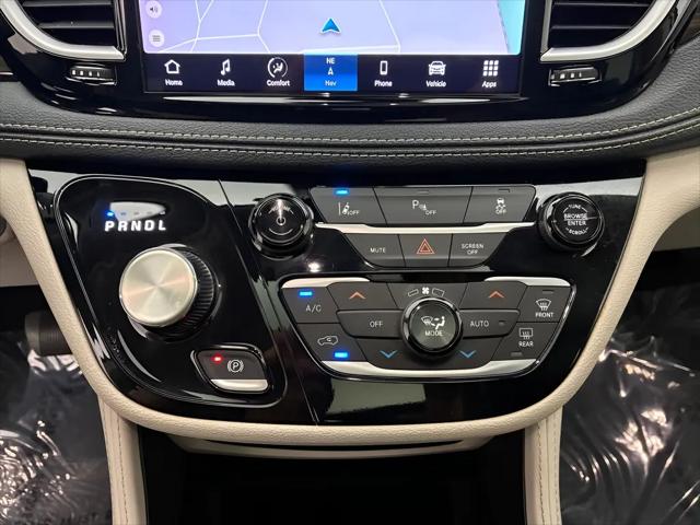 2023 Chrysler Pacifica Hybrid Limited