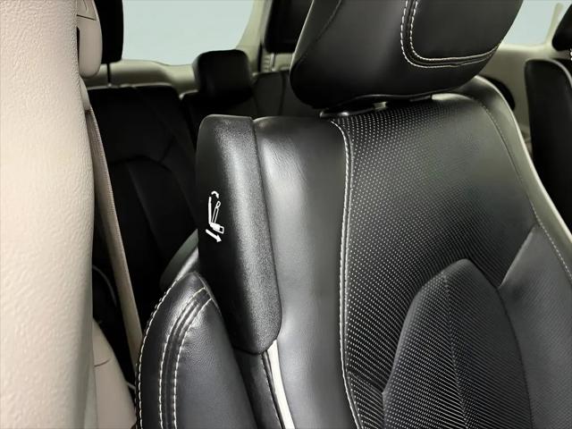 2023 Chrysler Pacifica Hybrid Limited