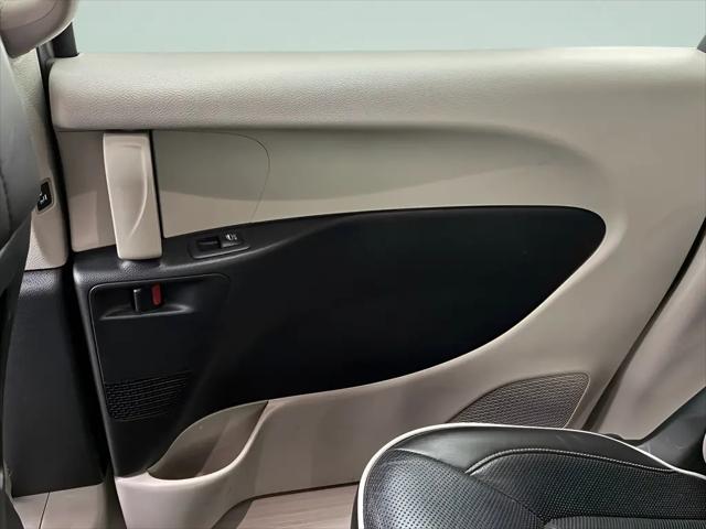 2023 Chrysler Pacifica Hybrid Limited