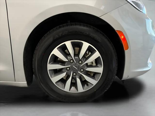 2023 Chrysler Pacifica Hybrid Limited