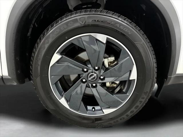 2025 Nissan Rogue SV FWD