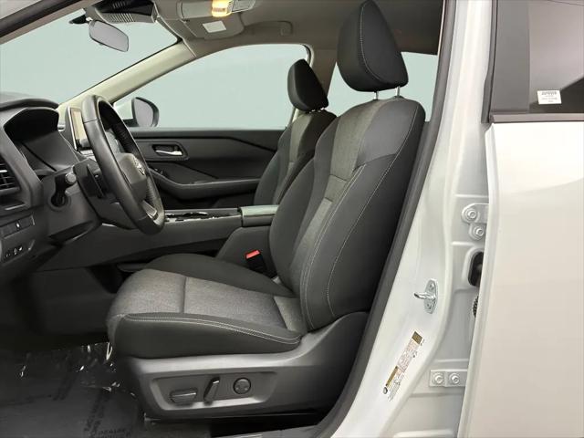 2025 Nissan Rogue SV FWD