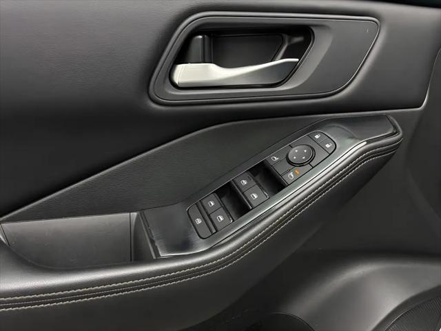 2025 Nissan Rogue SV FWD