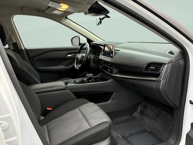 2025 Nissan Rogue SV FWD