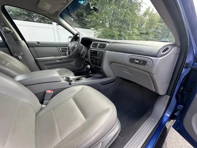 2003 Ford Taurus SES