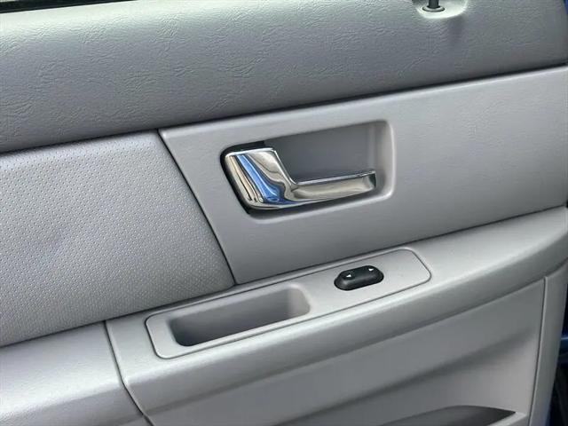 2003 Ford Taurus SES