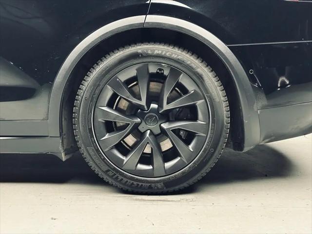 2022 Tesla Model X Plaid Tri Motor All-Wheel Drive