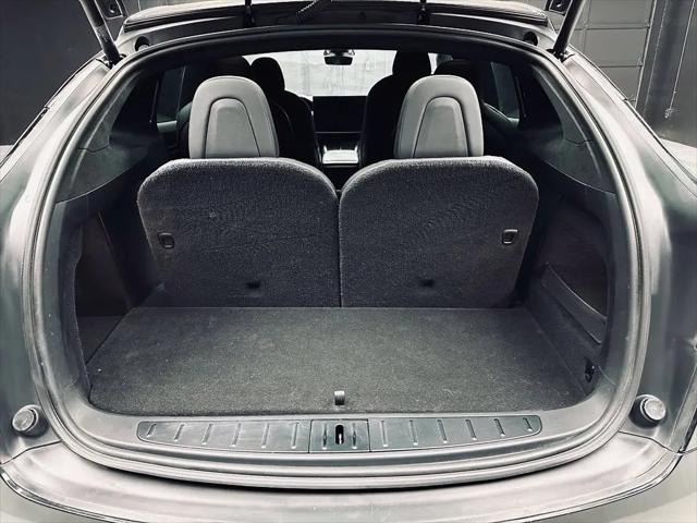2022 Tesla Model X Plaid Tri Motor All-Wheel Drive
