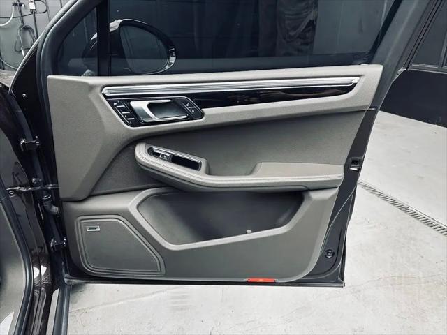 2018 Porsche Macan S
