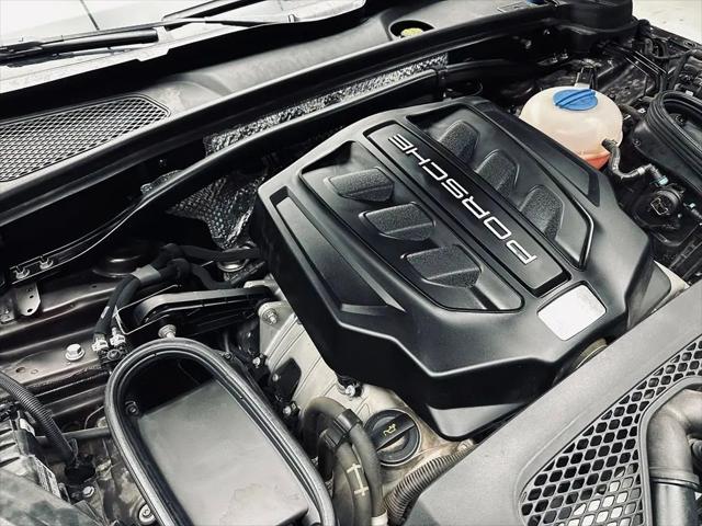 2018 Porsche Macan S