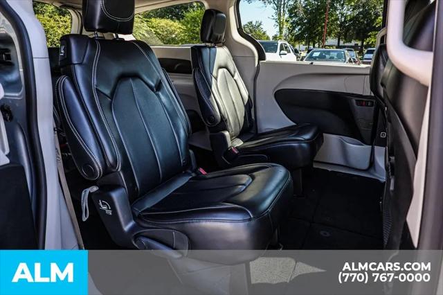 2023 Chrysler Pacifica Touring L
