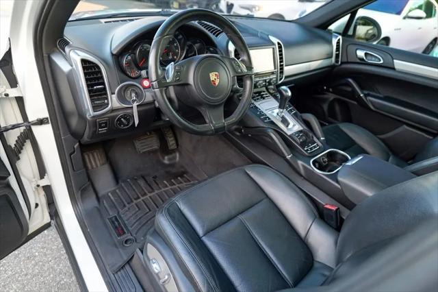 2013 Porsche Cayenne Cayenne