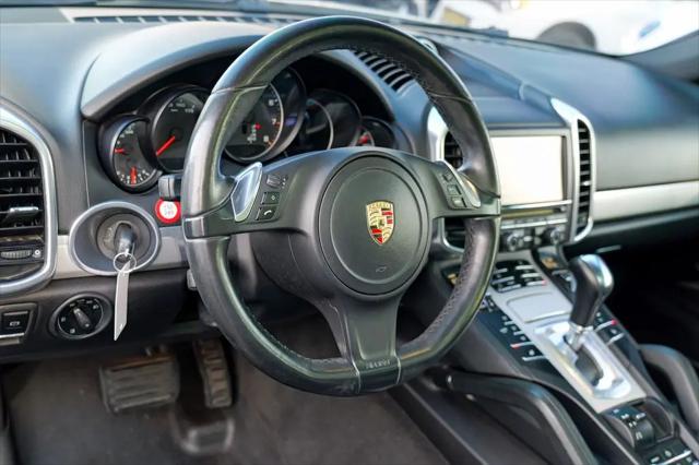 2013 Porsche Cayenne Cayenne