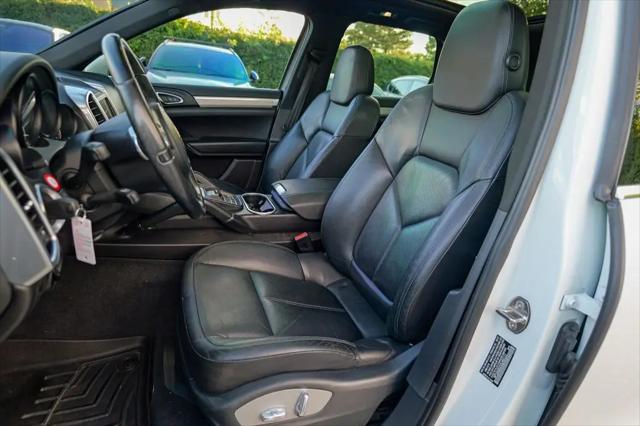 2013 Porsche Cayenne Cayenne