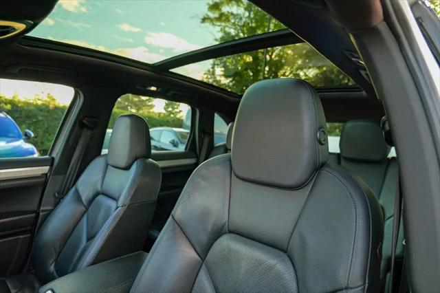 2013 Porsche Cayenne Cayenne