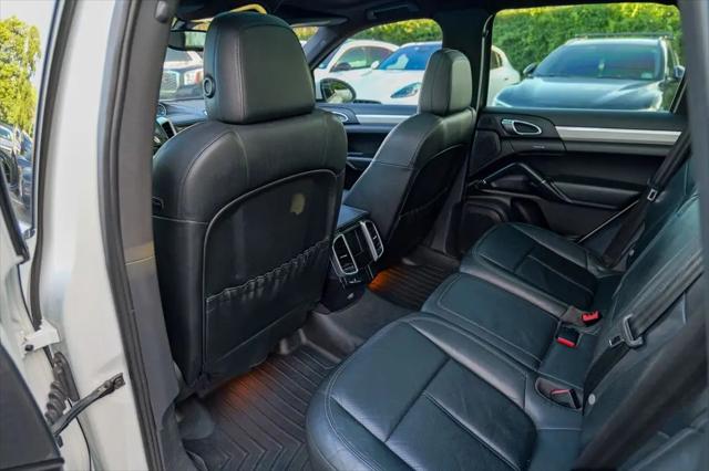2013 Porsche Cayenne Cayenne