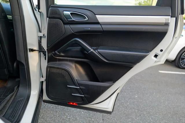 2013 Porsche Cayenne Cayenne